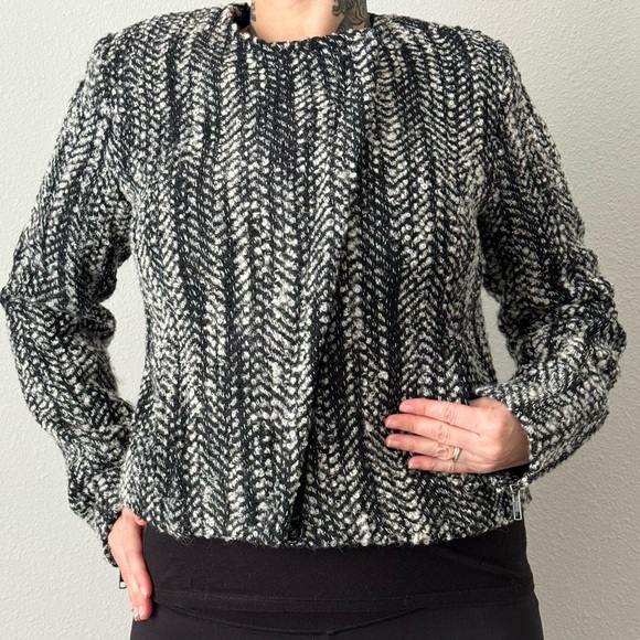 CAbi Marled Jacket - Stylish, Warm, and Versatile - Picture 3 of 10
